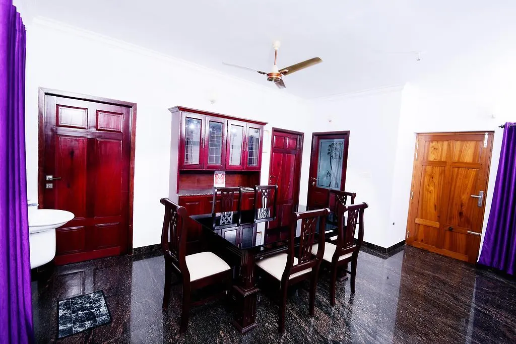 Beersheba Three Bed Room A/C Apartments Thiruvananthapuram 0*,