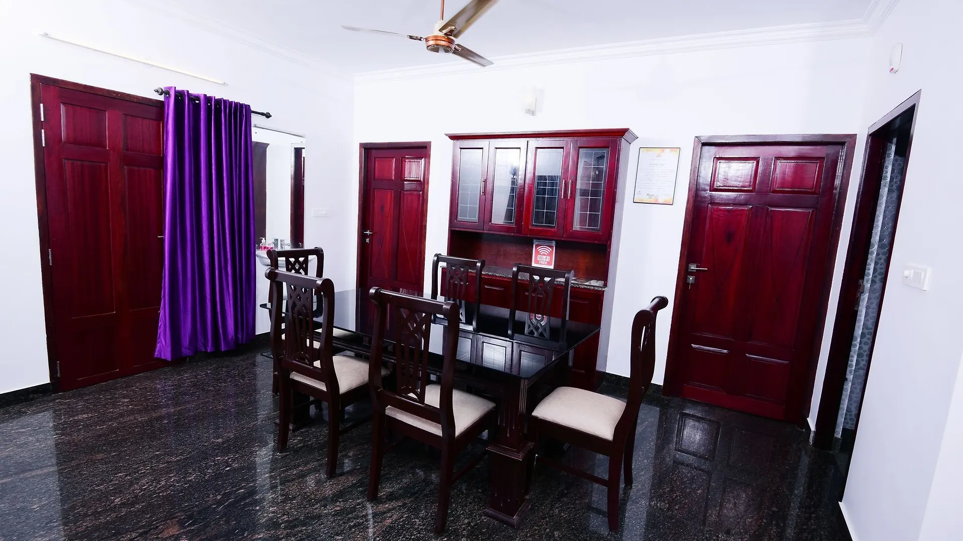 Beersheba Three Bed Room A/C Apartments Thiruvananthapuram Indien
